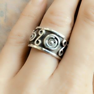 Vintage Wide Sterling Silver Ring-7